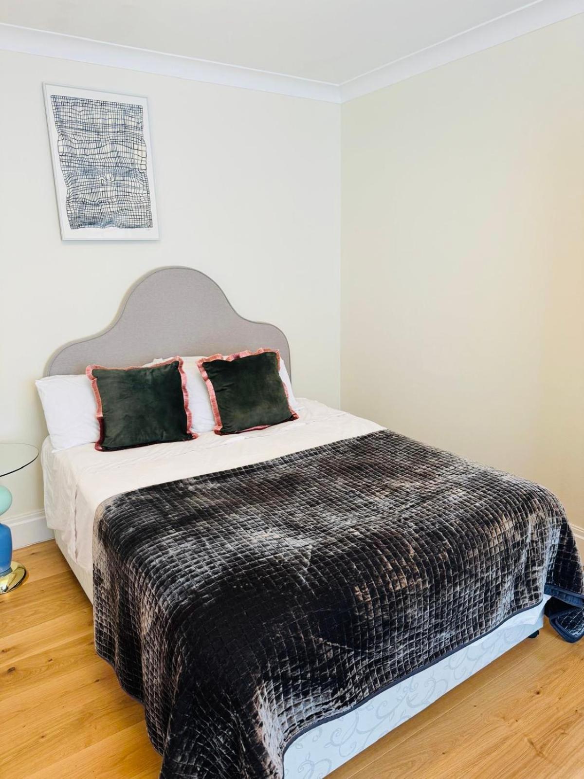 Bloomrooms@knightsbridge/hydepark * London
