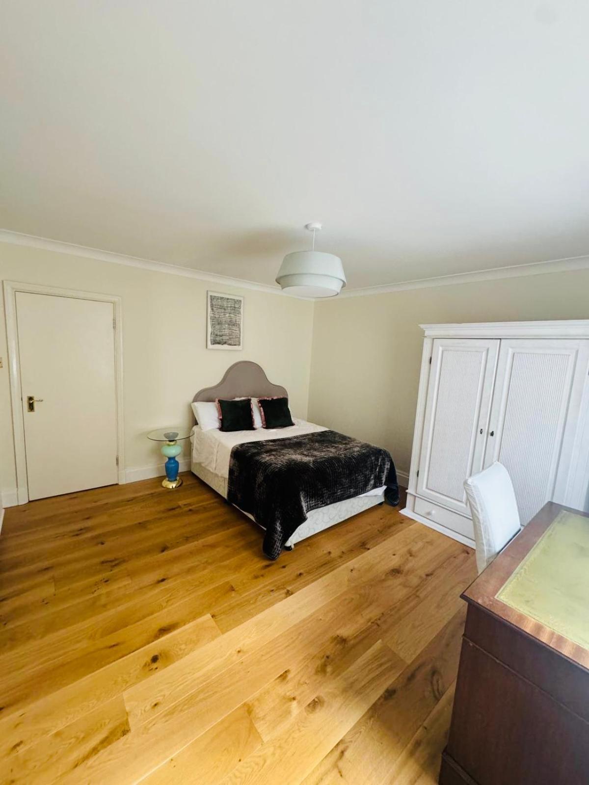 Bloomrooms@knightsbridge/hydepark Villa
