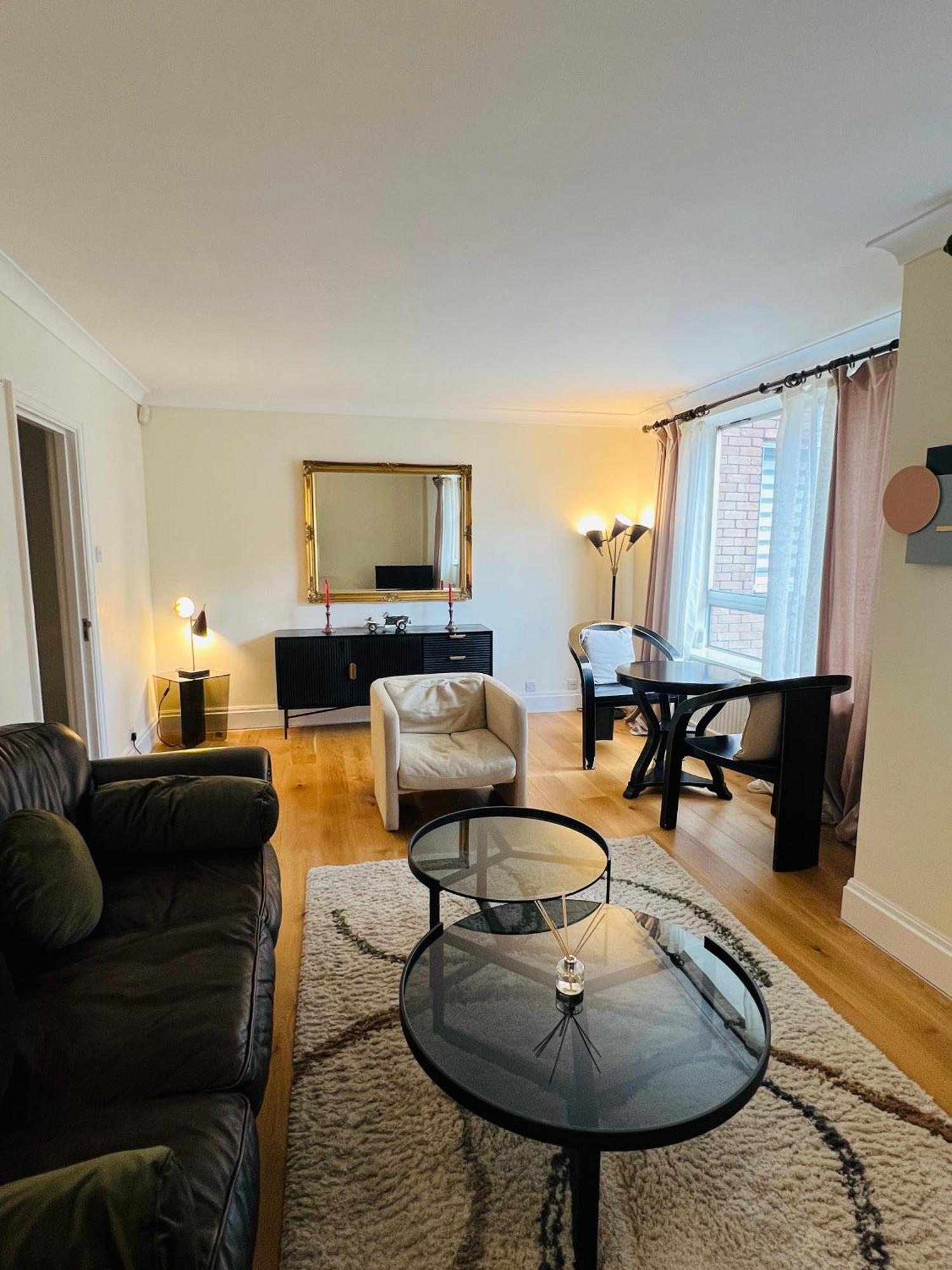 Bloomrooms@knightsbridge/hydepark London