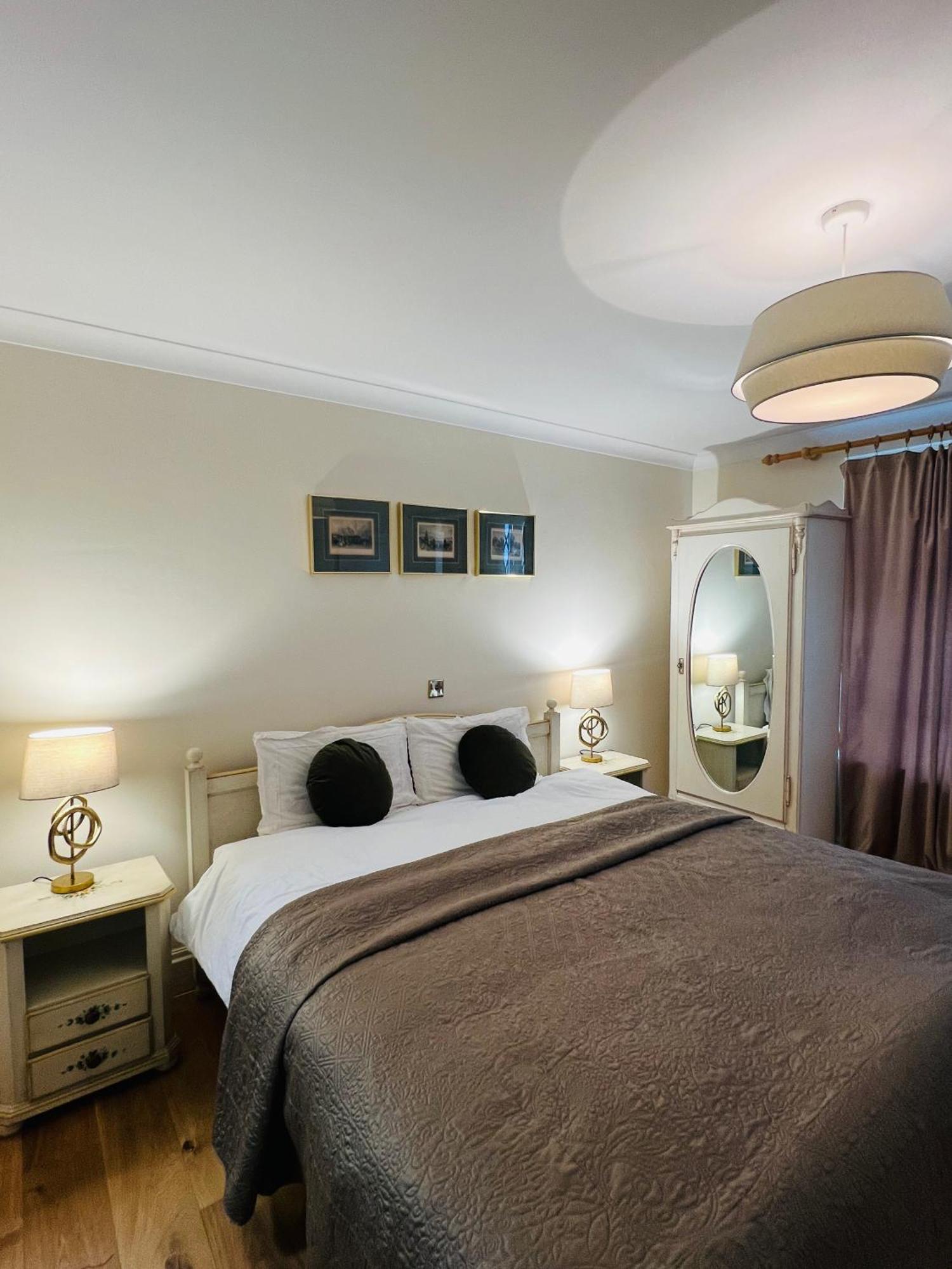 Bloomrooms@knightsbridge/hydepark London